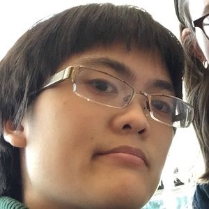 Meet your Posher, Caroline